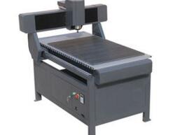 如何在適宜的價(jià)位選購(gòu)小型木工雕刻機(jī)?